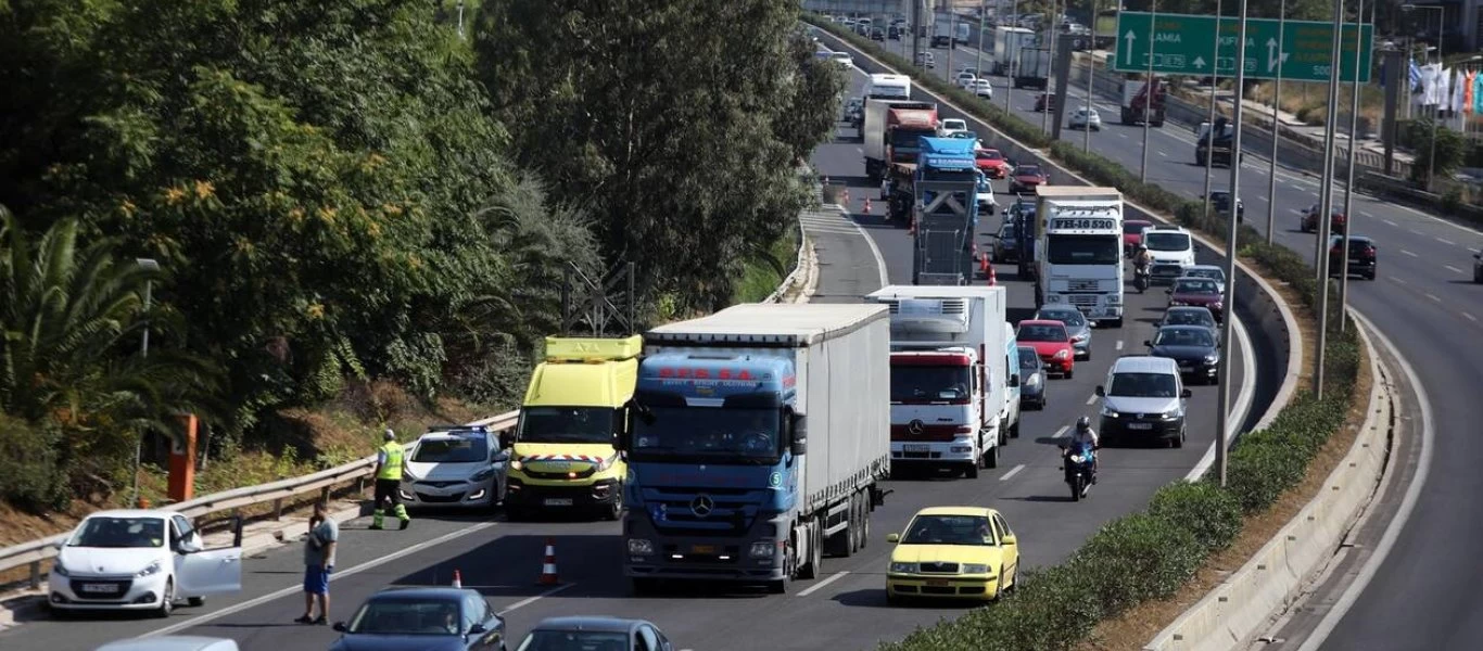 Τροχαίο ατύχημα με έναν τραυματία στον Κηφισό - Στο «κόκκινο» η κίνηση (χάρτης)